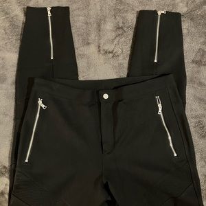 Gap Black Capri Pant with Zipper